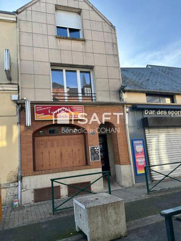 Immeuble de rapport, plein centre ville de Voves