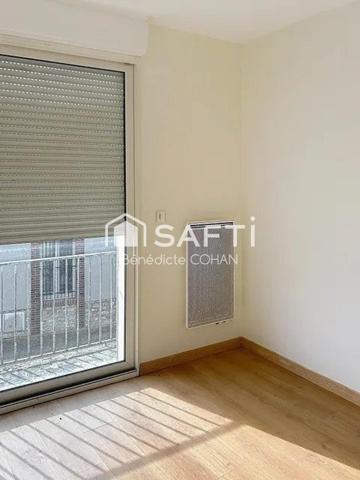 Immeuble de rapport, plein centre ville de Voves