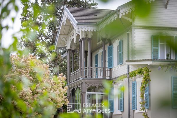 Maison familiale bourgeoise et sa piscine
