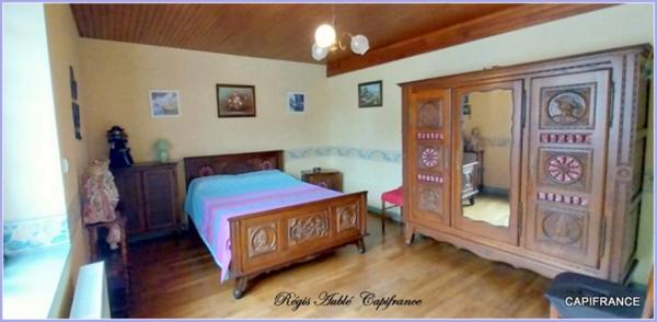 À vendre : Charme et authenticité pour cette magnifique maison en pierre de 6 pièces à PLELAN LE GRAND (35)