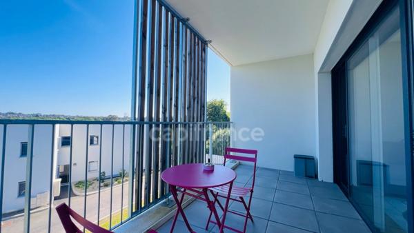 Département Finistère (29) – À vendre à Quimper, quartier Kerfeunteun : studio de 29,29 m² habitables avec terrasse et parking extérieur privatif.