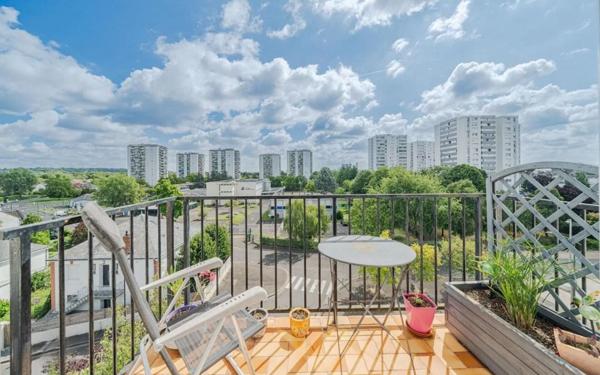 Appartement à vendre    4 pièces • 75,55 m2 Saint-Pierre-des-Corps