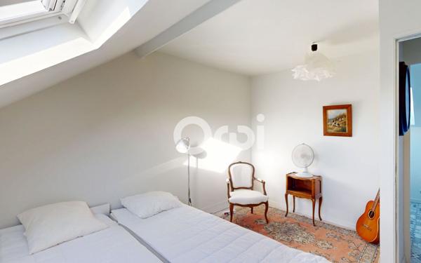 Maison à vendre    7 pièces • 205 m2 Écuelles