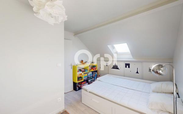 Maison à vendre    7 pièces • 205 m2 Écuelles