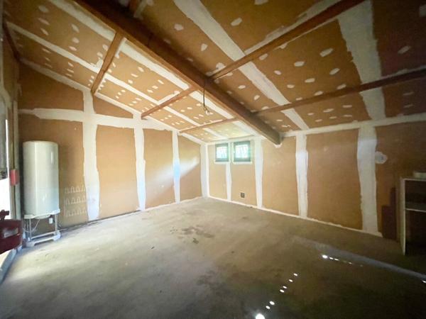 Maison L Isle Jourdain plain pied 4 pièce(s) 105 m2, grand garage, centre ville