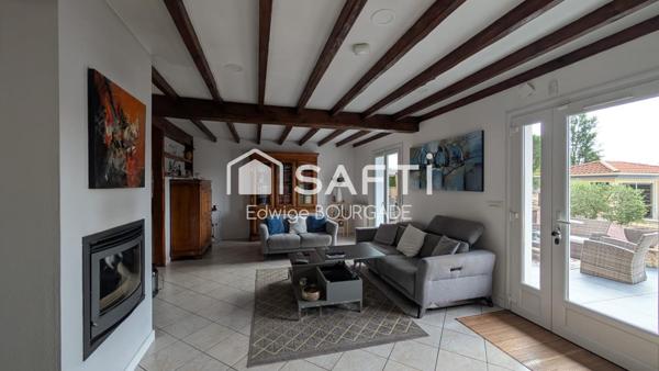 Maison 5 pièces avec piscine et dépendances