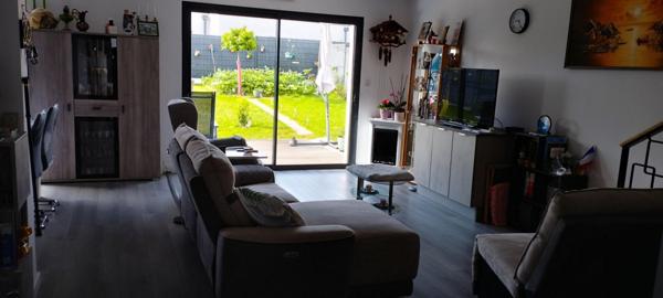 TRES BELLE MAISON MODERNE ET RECENTE de 136 m2 réalisée en 2021 dans le Morbihan