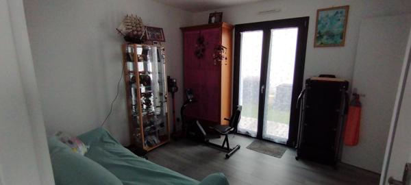 TRES BELLE MAISON MODERNE ET RECENTE de 136 m2 réalisée en 2021 dans le Morbihan