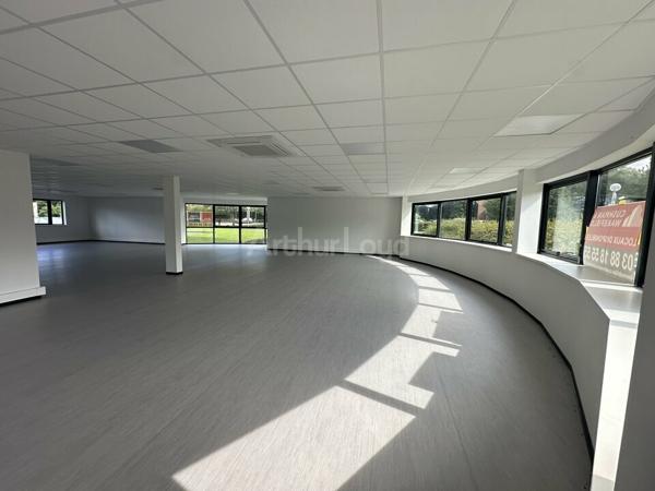 BUREAUX à VENDRE de 442 m²