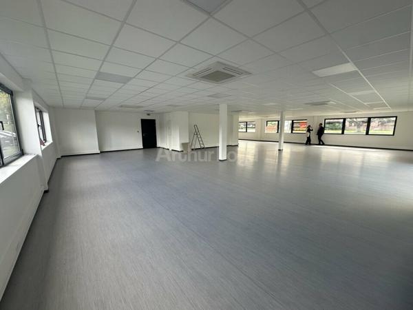 BUREAUX à VENDRE de 442 m²