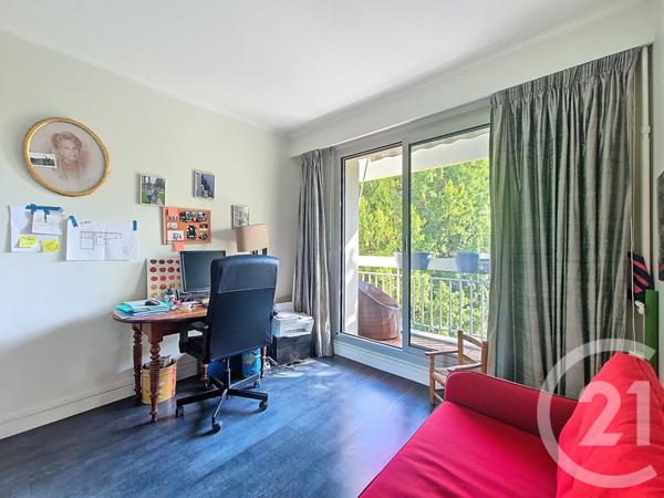 Appartement F5 à vendre  5 pièces - 92,59 m2 CHATOU - 78