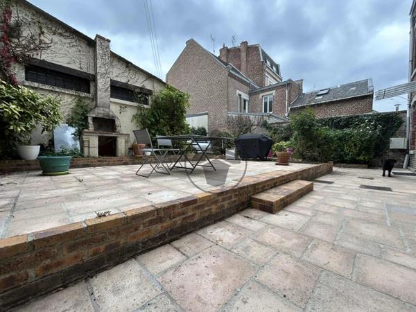 Vente Maison 9 pièces 280 m2 à Saint-Quentin