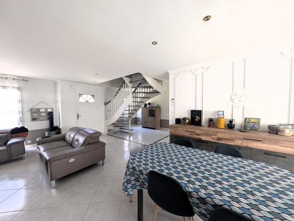 44410 ASSERAC Bourg - Spacieuse Maison 2004 avec Vie de Plain-Pied, 4 chambres dont 2 au rdc -garage- Louée