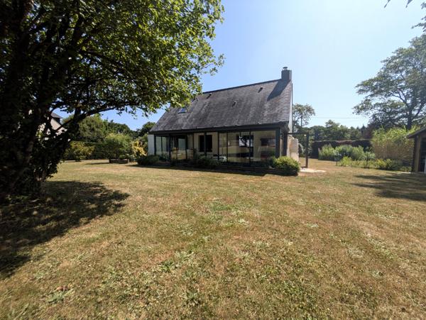 44410  SAINT-LYPHARD - Maison  4 chambres dont 1 au rdc - garage - dépendances - grand terrain