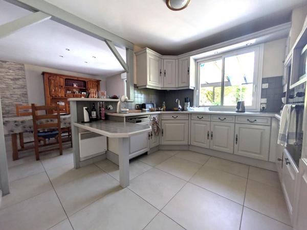 44410  SAINT-LYPHARD - Maison  4 chambres dont 1 au rdc - garage - dépendances - grand terrain