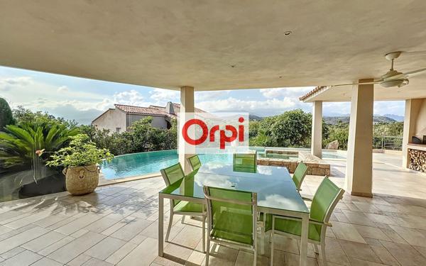 Maison à vendre    7 pièces •  Zonza