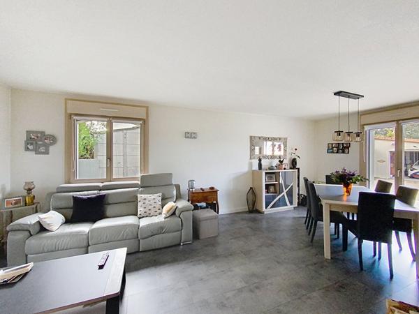 VERTOU GRASSINIERE Maison familiale 4 chambres terrain de plus de 2000m2 piscine