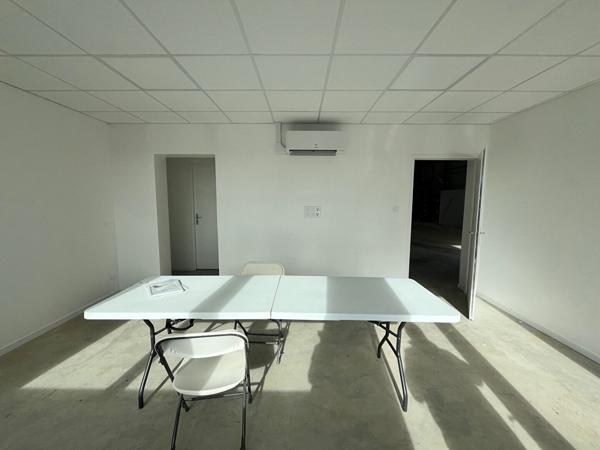 Local commercial 220 m2 Neuf