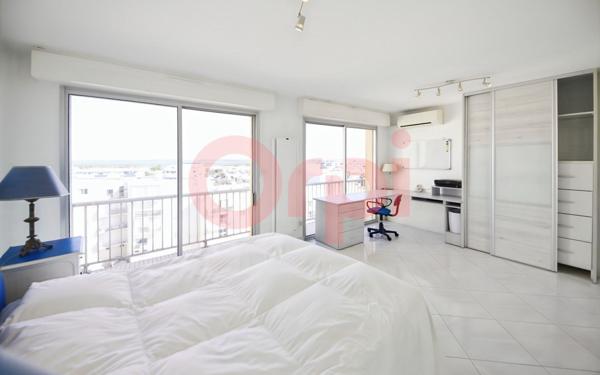 Appartement à vendre    4 pièces • 105 m2 Palavas-les-Flots