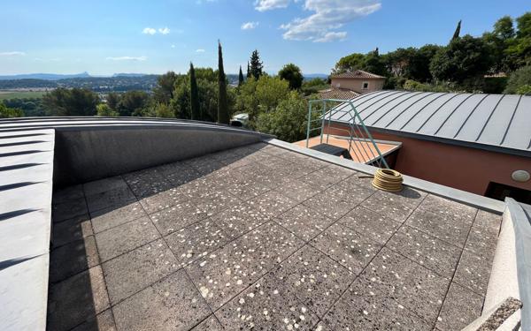 Maison à vendre    4 pièces •  Sommières