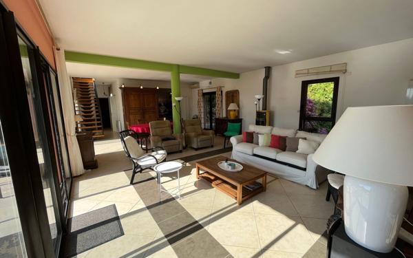 Maison à vendre    4 pièces •  Sommières