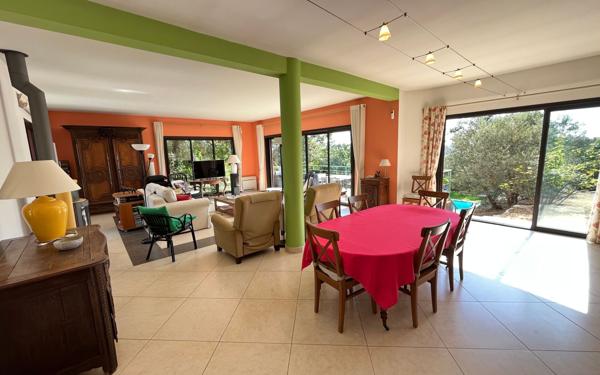 Maison à vendre    4 pièces •  Sommières