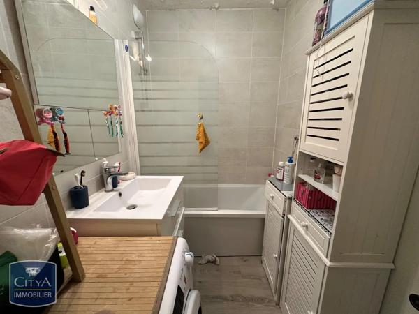 Appartement à louer 4 pièces 80.31m² Dijon (21000)