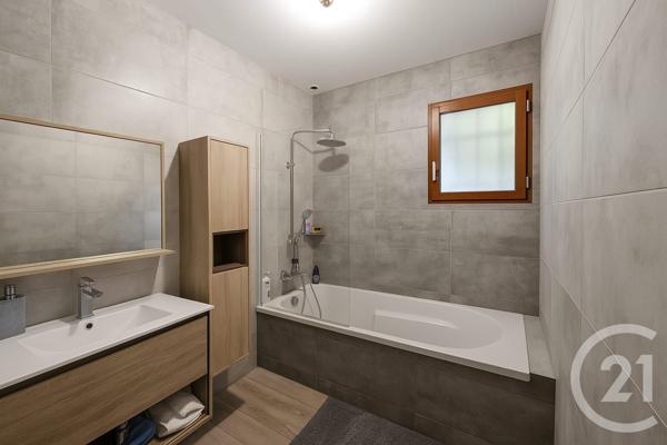 Maison à vendre  6 pièces - 146,99 m2 POISY - 74