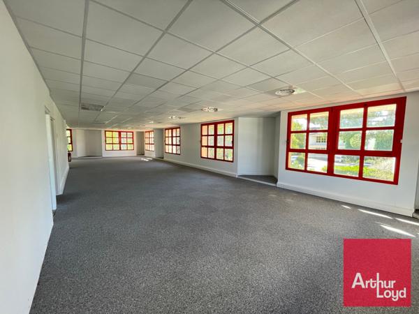 BUREAUX A LOUER - ESPRIT CAMPUS PARC CLUB DU MILLENAIRE