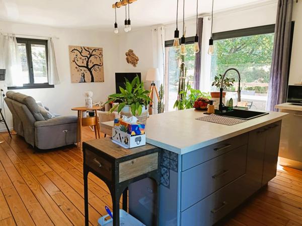 07140 : Maison bois avec vue sur un terrain de 1700m2