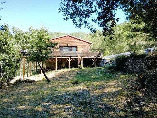 07140 : Maison bois avec vue sur un terrain de 1700m2