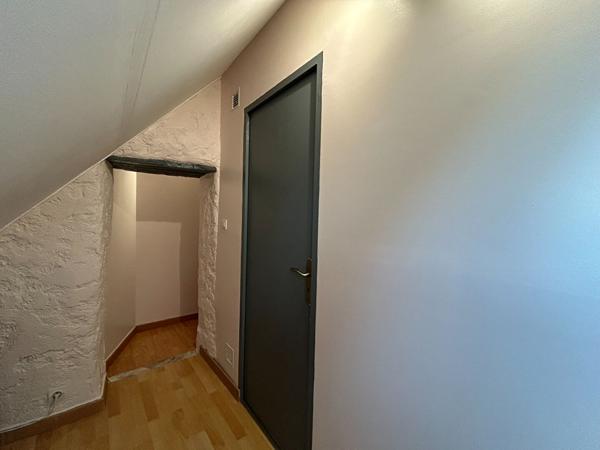 Jolie fermette entièrement rénovée à La Suze sur Sarthe