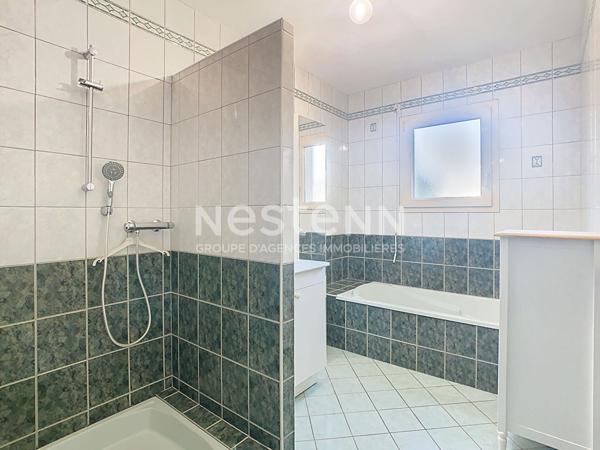 Chemillé - maison familiale de plain-pied en coeur de village avec 4 chambres , garage et jardin. A seulement 20 minutes au Nord e Cholet