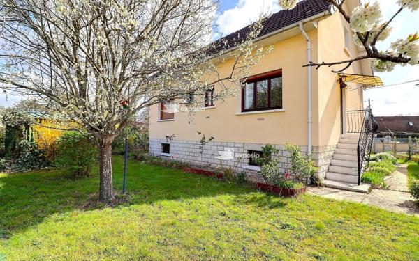 Maison à vendre    5 pièces • 104 m2 Dammarie-les-Lys