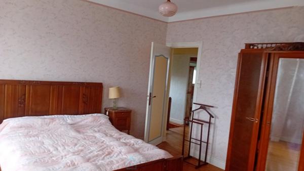 Maison 6 pièces avec terrain et dépendances