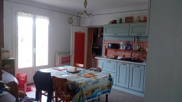 Maison 6 pièces avec terrain et dépendances