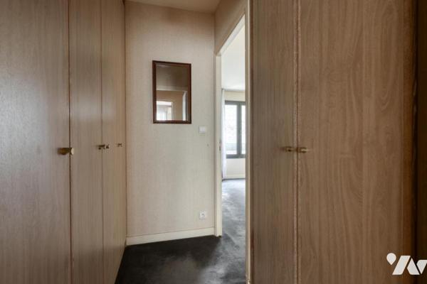 Notaire vend 2 pièces 70.58m² - 75016