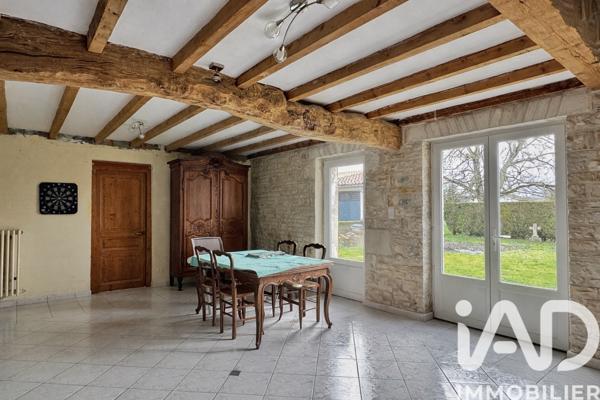 Maison à vendre 11 pièces 356 m² Mansle-les-Fontaines