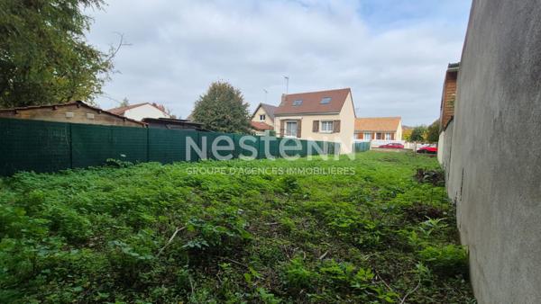 Nestenn Igny - Opportunité rare - Terrain à Igny viabilisé de 346m² - secteur de Vilgénis - Proximité des transports Ligne V et RER B Massy-Palaiseau, Commerces, Ecole Joliot Curie / Collège Claudine Hermann/ Ecole Steiner - Axes routiers N118 et A6/A10