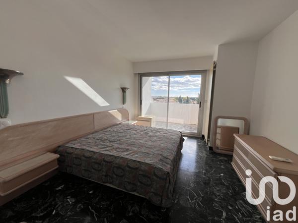 Location appartement 5 pièces 161 m² Arles