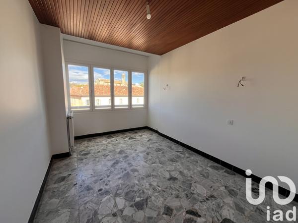 Location appartement 5 pièces 161 m² Arles