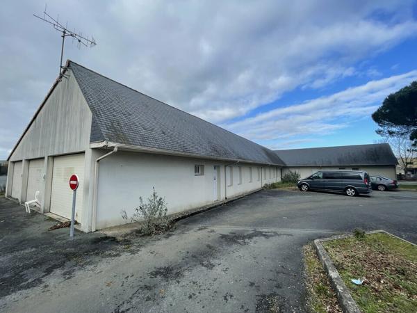 VENTE 743m2 BUREAUX AVEC GARAGE LA CRECHE PROCHE PEAGE