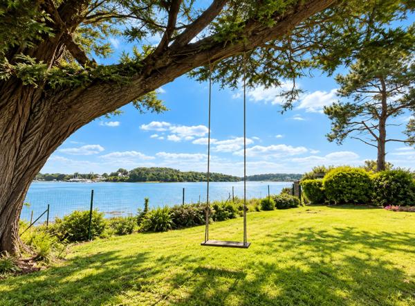 A VENDRE – Propriété pleine Vue Golfe du Morbihan