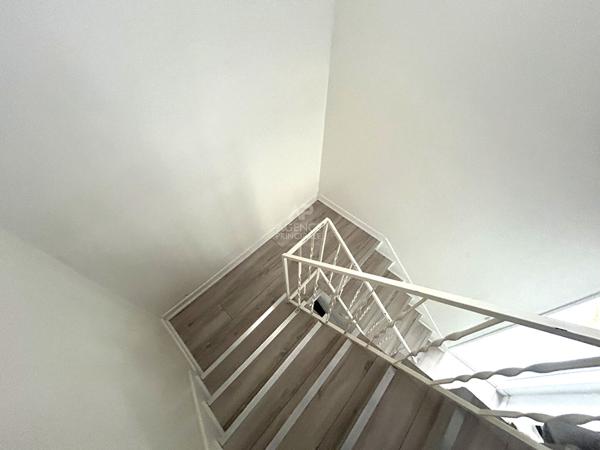Maison Chanteloup Les Vignes 5 pièce(s) 100 m2 355 000 € **  - Référence  1806