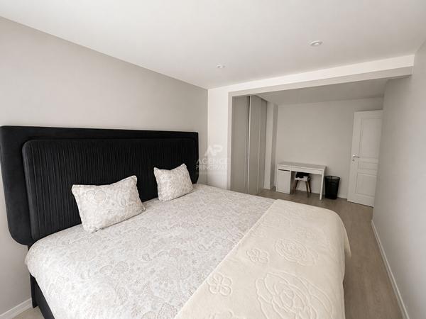 Maison Chanteloup Les Vignes 5 pièce(s) 100 m2 355 000 € **  - Référence  1806
