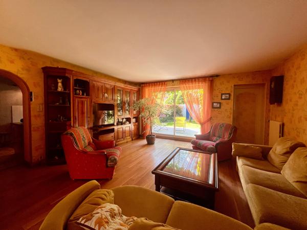 Charmante Maison Bourgeoise - Centre Ville - 4 Chambres - Garage - Jardin