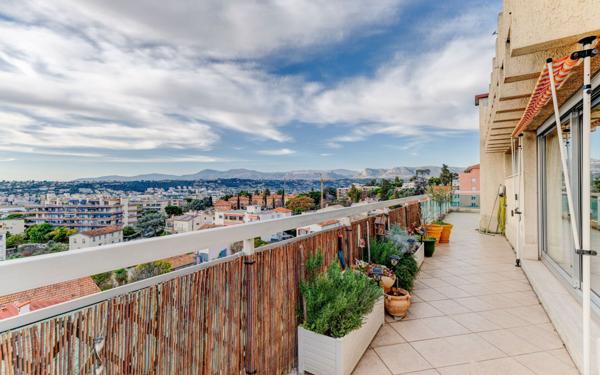 Appartement à vendre    4 pièces • 113 m2 Nice