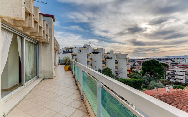 Appartement à vendre    4 pièces • 113 m2 Nice