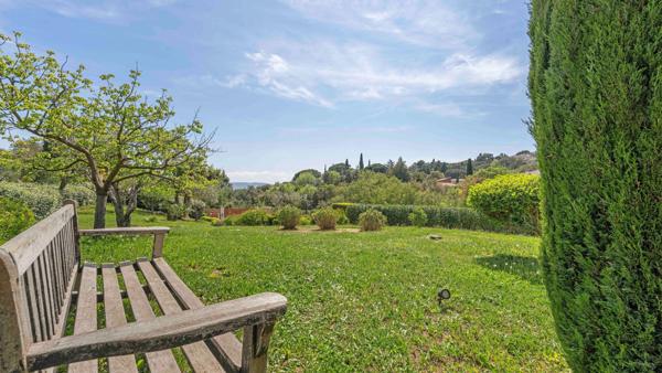 Vente Villa de luxe Grimaud 8 Pièces 350 m²