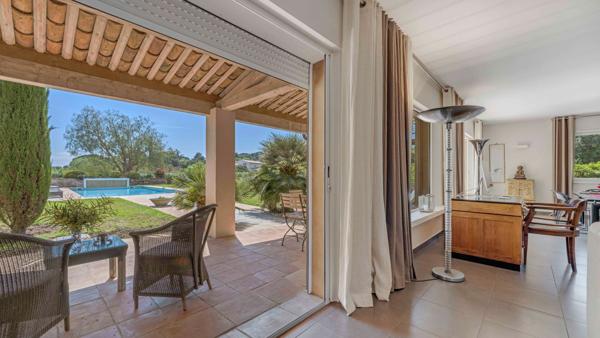 Vente Villa de luxe Grimaud 8 Pièces 350 m²